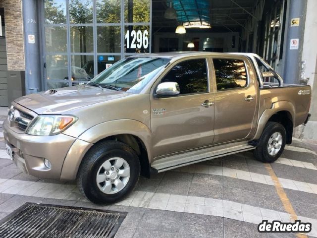 Toyota Hilux Usada en Mendoza, deRuedas