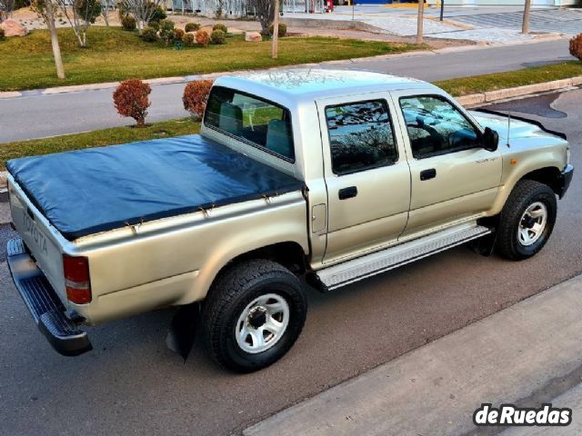 Toyota Hilux Usada en Mendoza, deRuedas