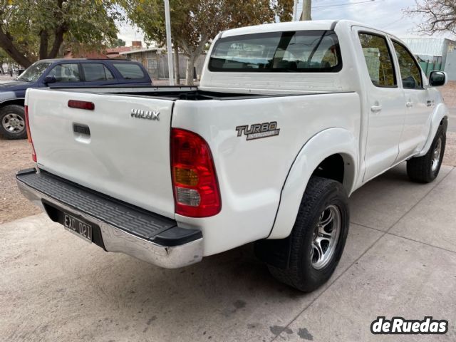 Toyota Hilux Usada en Mendoza, deRuedas