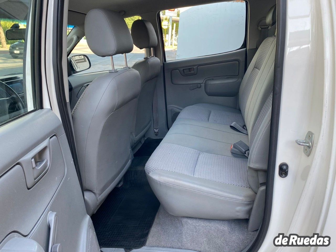 Toyota Hilux Usada en Córdoba, deRuedas