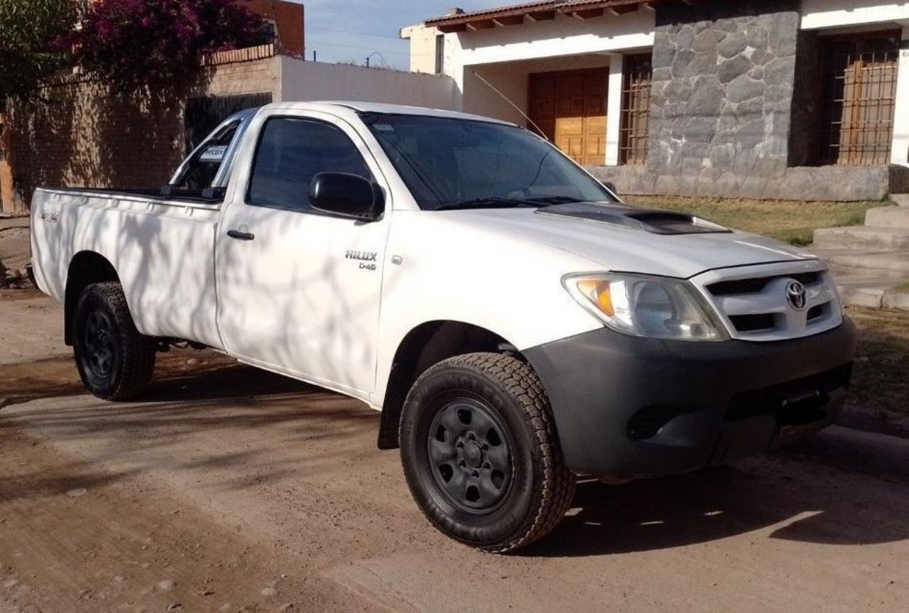 Toyota Hilux Usada en Mendoza, deRuedas