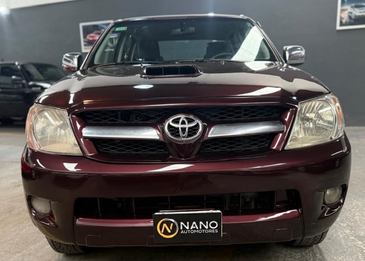 Toyota Hilux Usada en Córdoba, deRuedas
