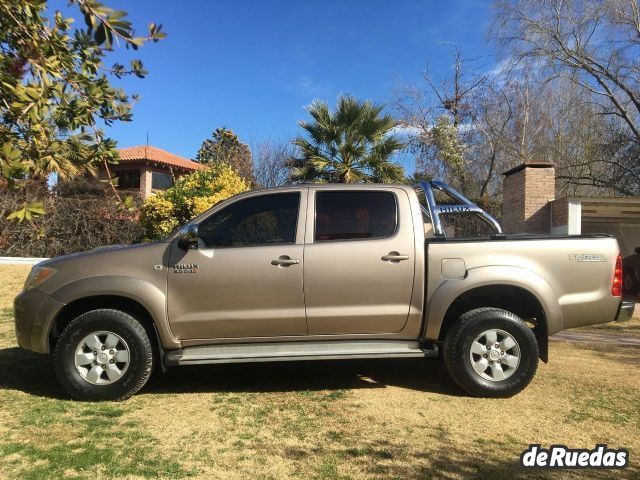 Toyota Hilux Usada en Mendoza, deRuedas