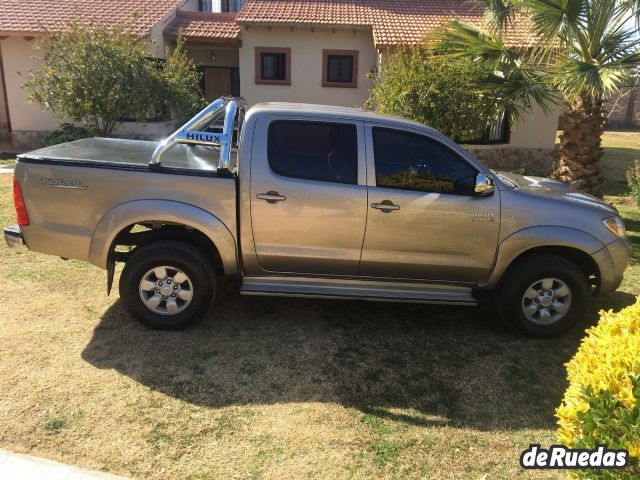 Toyota Hilux Usada en Mendoza, deRuedas