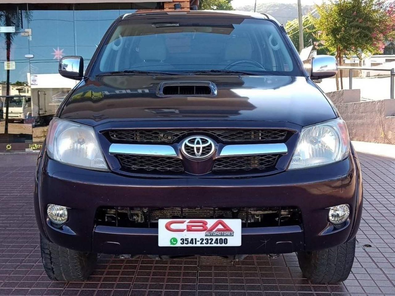 Toyota Hilux Usada en Córdoba, deRuedas