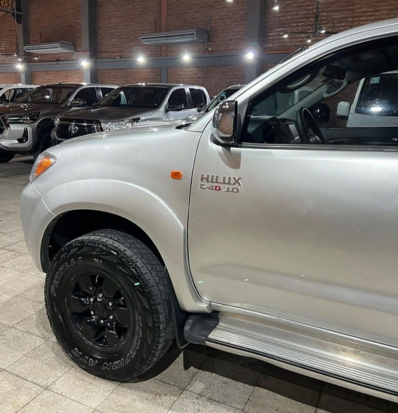Toyota Hilux Usada en San Juan, deRuedas