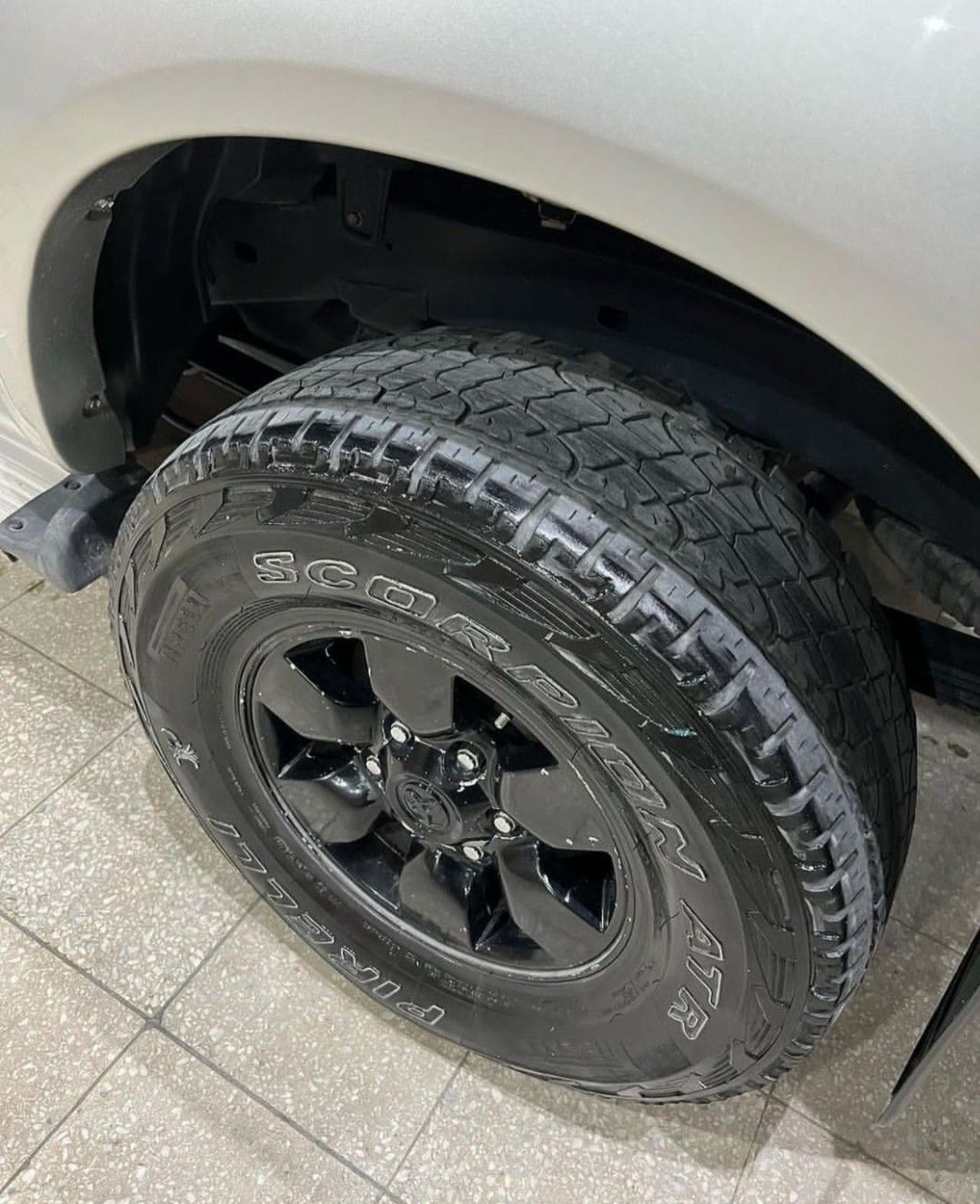 Toyota Hilux Usada en San Juan, deRuedas