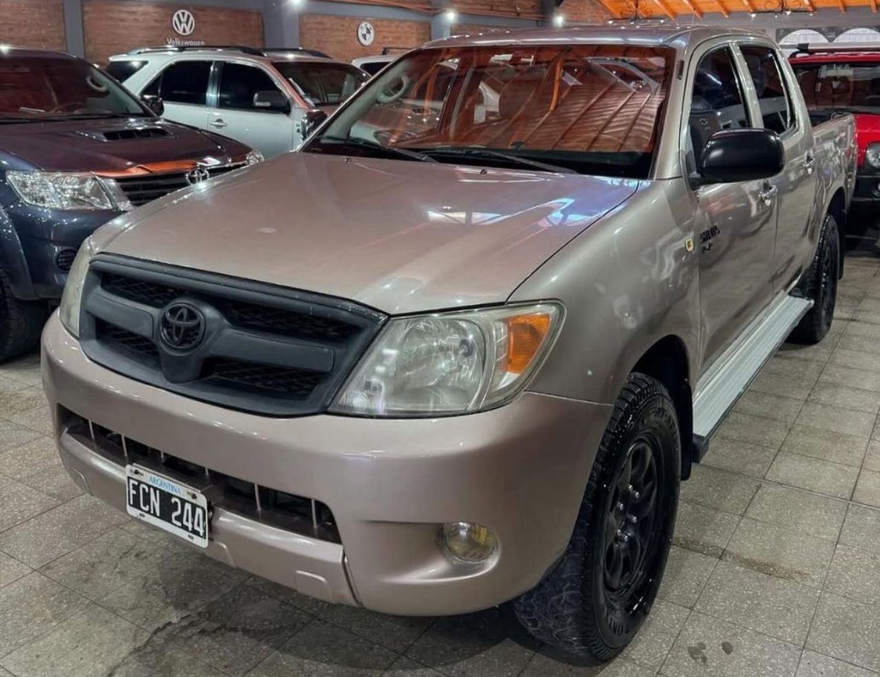 Toyota Hilux Usada en San Juan, deRuedas