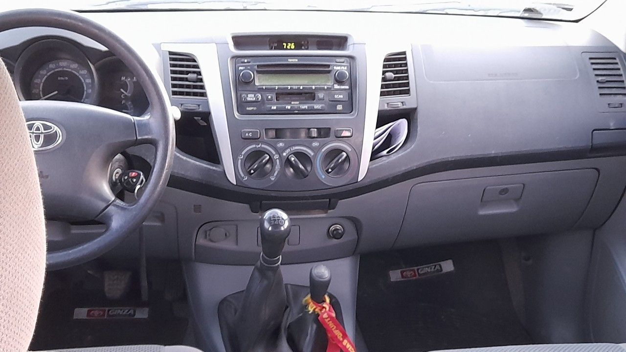 Toyota Hilux Usada en San Juan, deRuedas