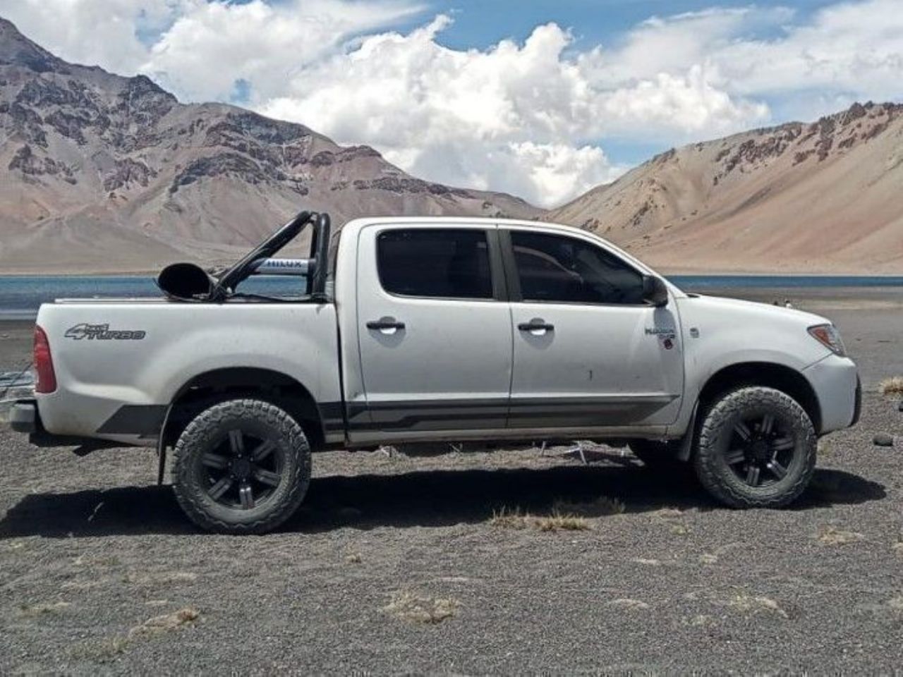 Toyota Hilux Usada en Mendoza, deRuedas