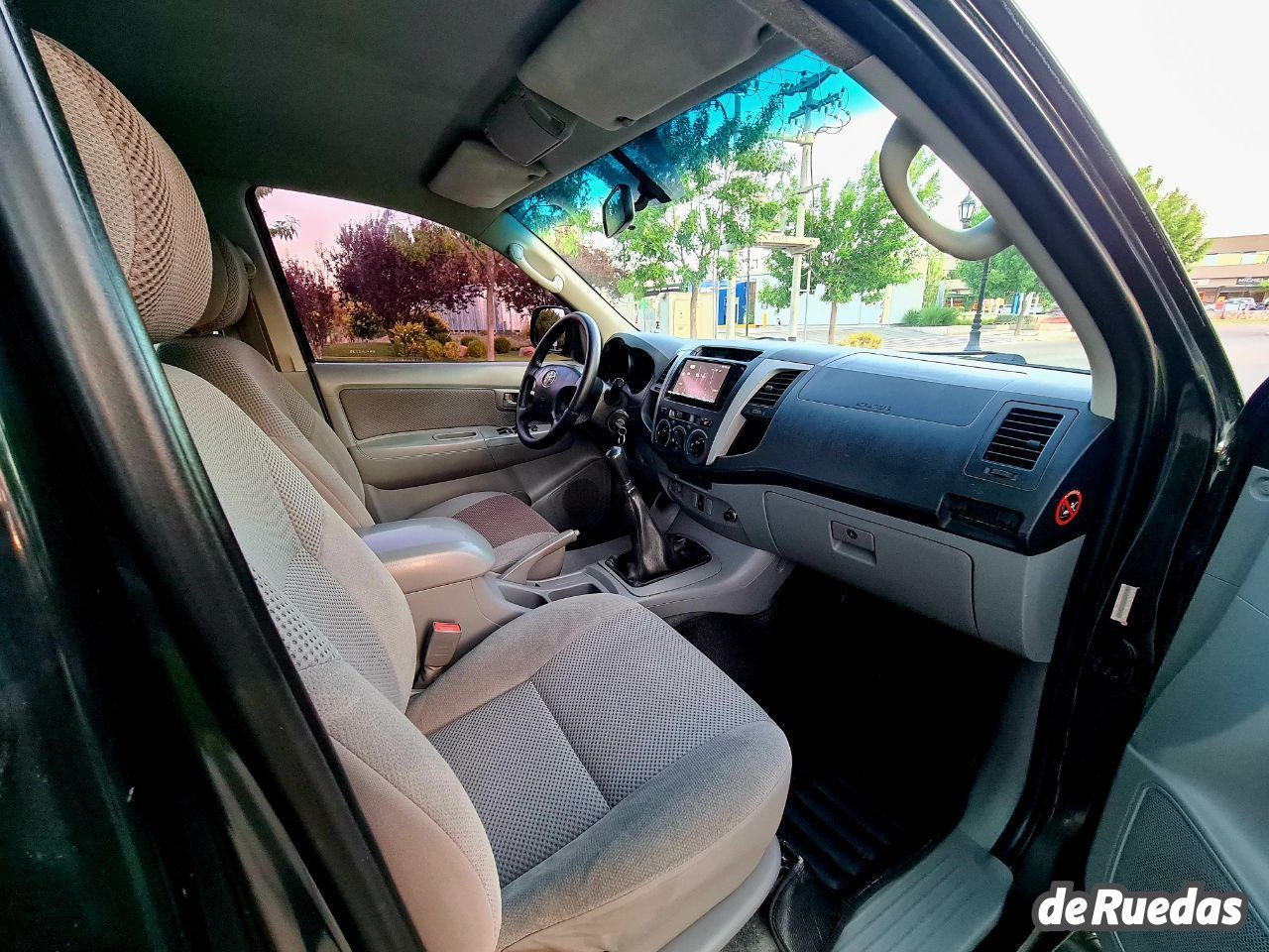 Toyota Hilux Usada en Mendoza, deRuedas