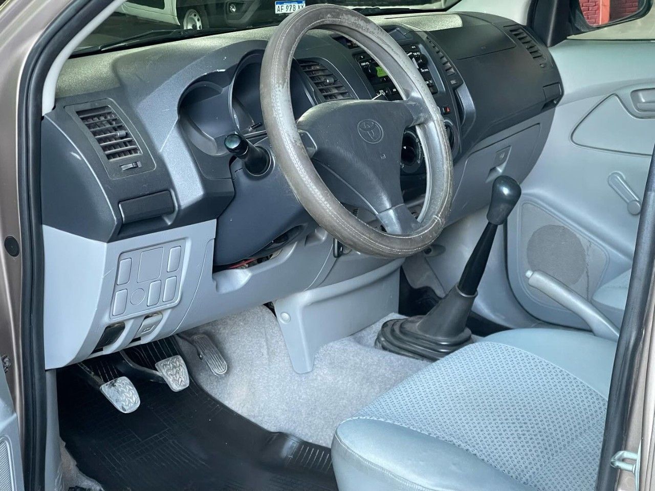 Toyota Hilux Usada en San Juan, deRuedas