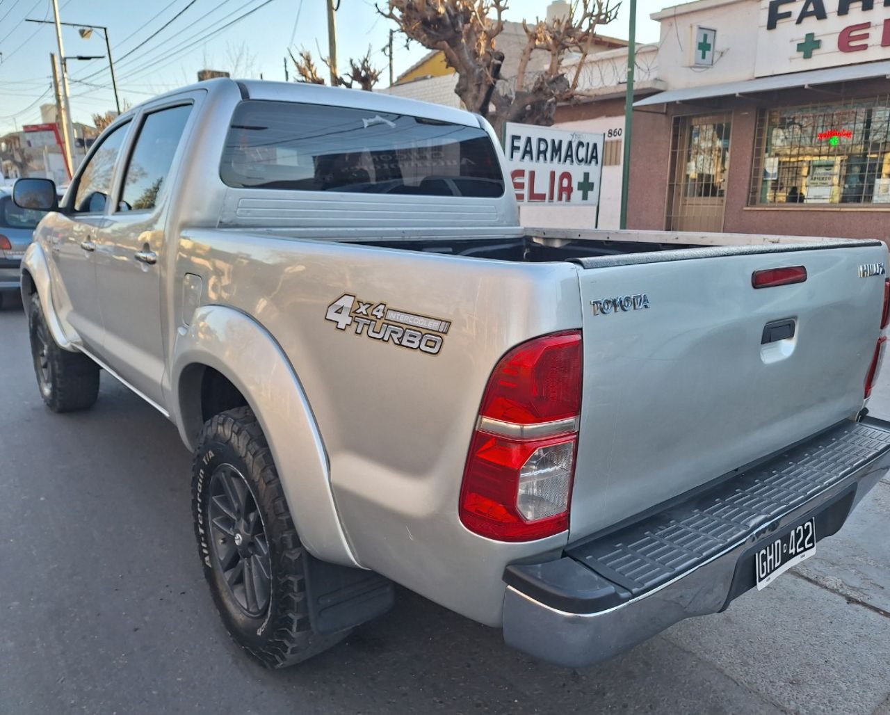 Toyota Hilux Usada en Mendoza, deRuedas
