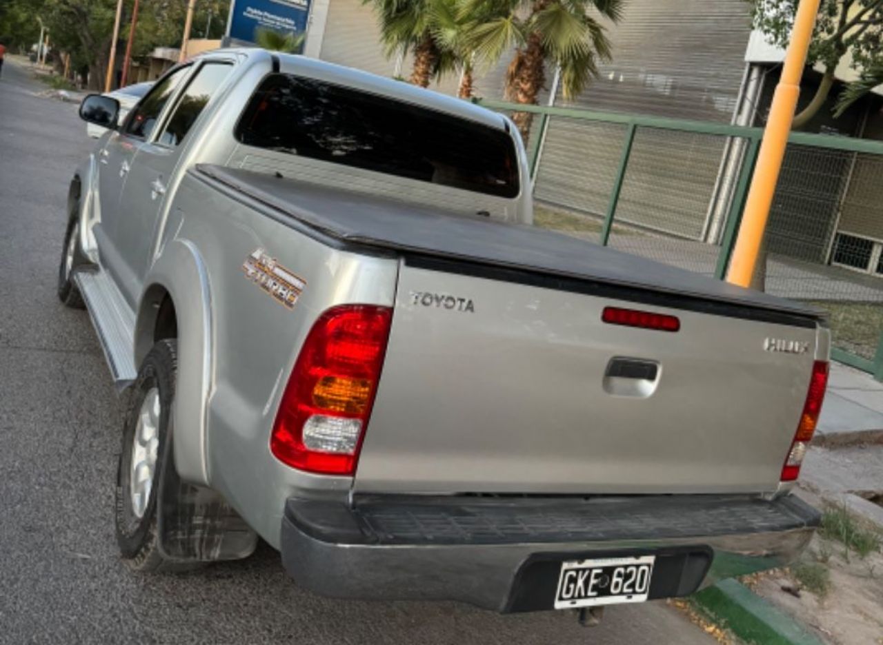Toyota Hilux Usada en Mendoza, deRuedas
