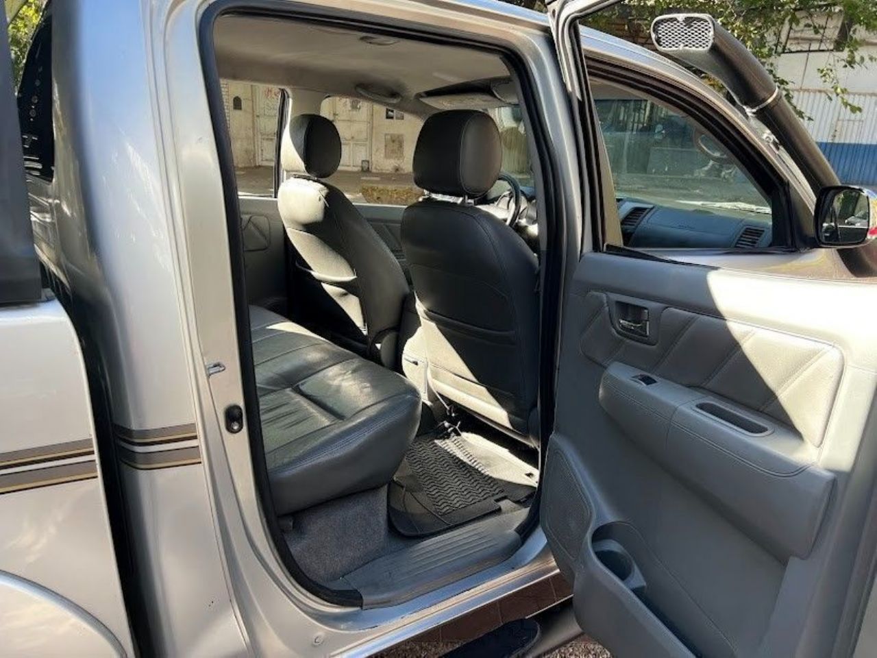 Toyota Hilux Usada Financiado en Mendoza, deRuedas