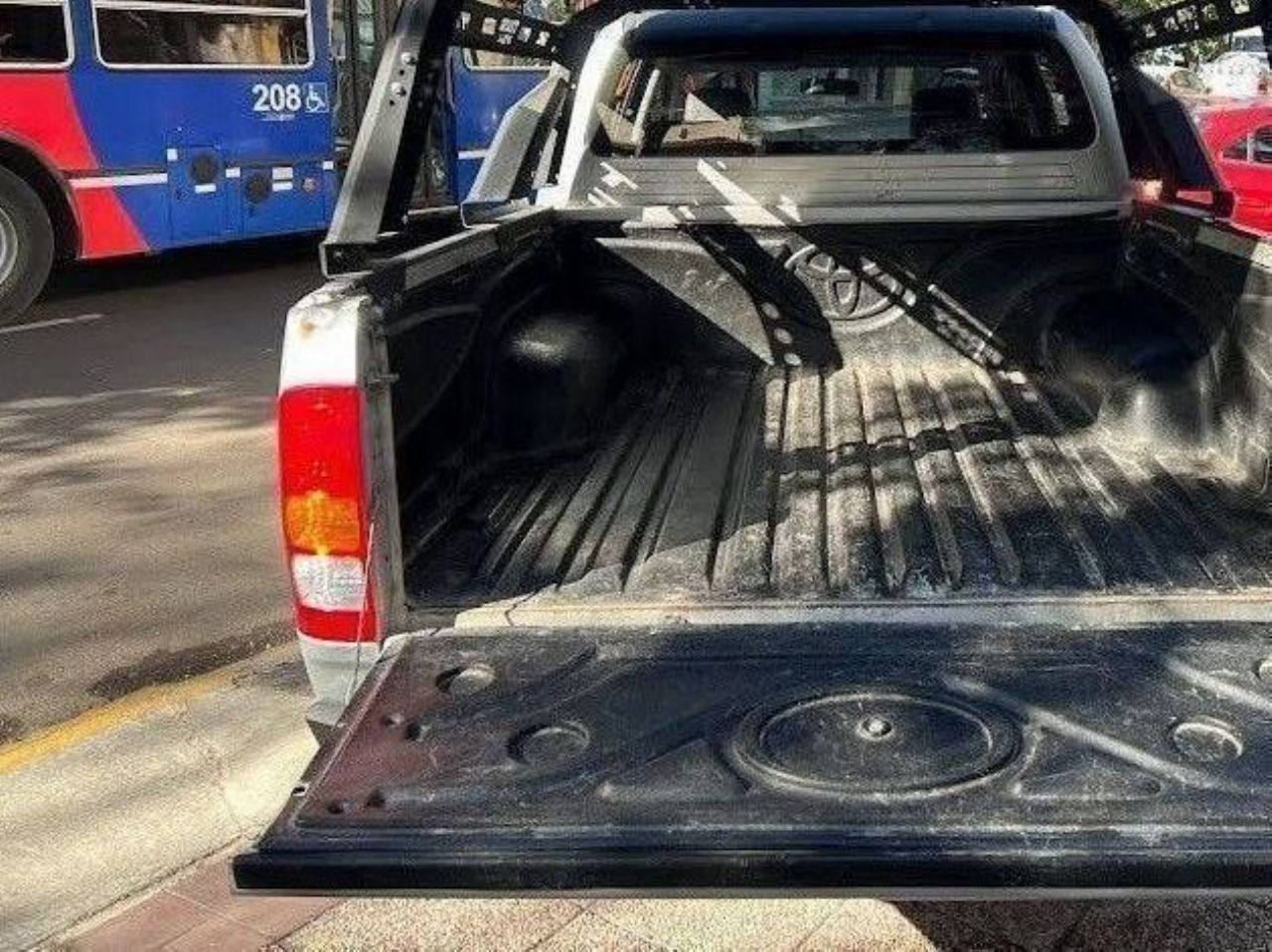 Toyota Hilux Usada Financiado en Mendoza, deRuedas