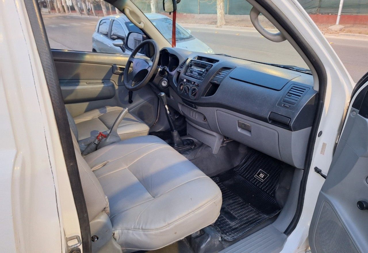 Toyota Hilux Usada en Mendoza, deRuedas