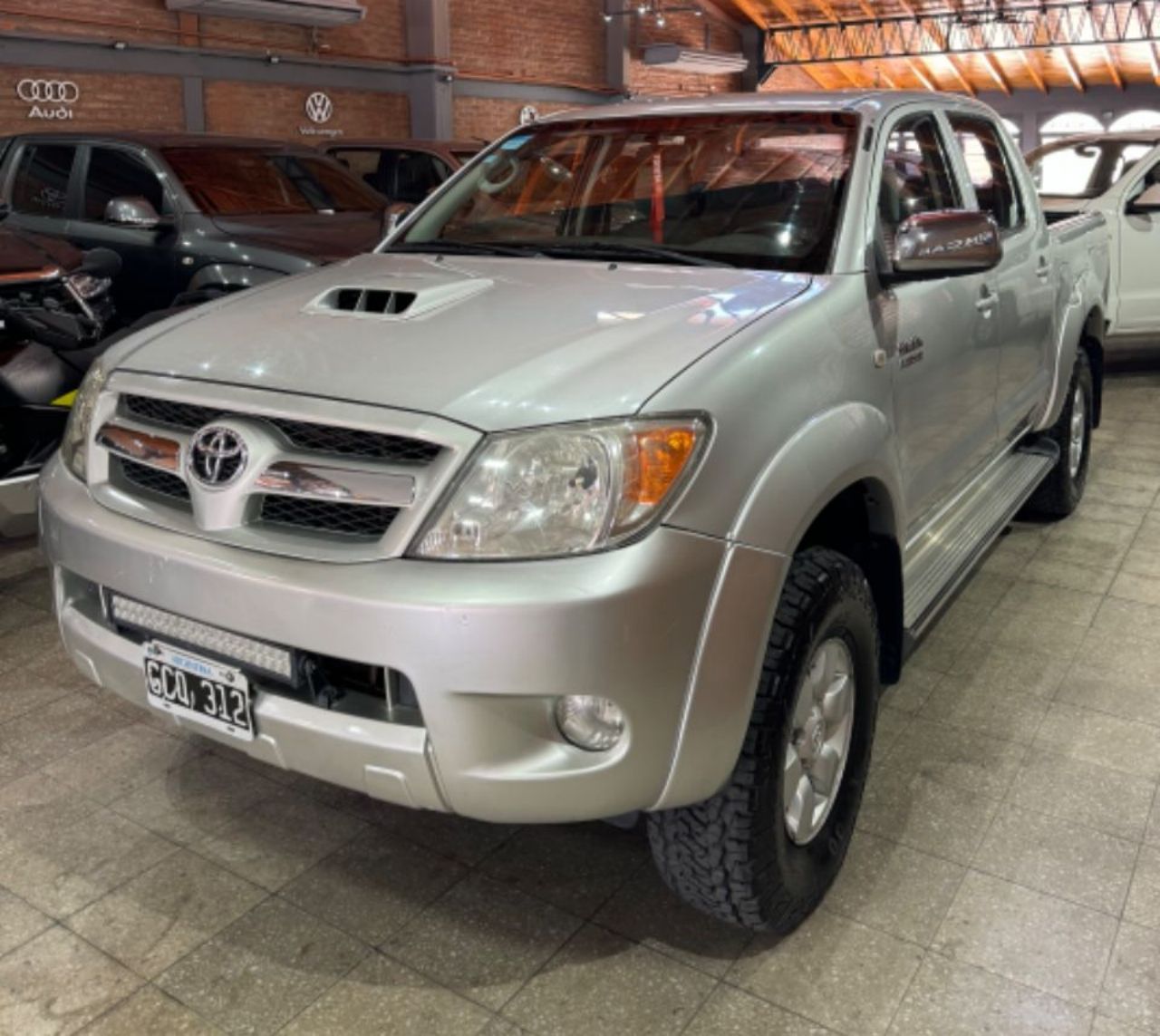 Toyota Hilux Usada en San Juan, deRuedas