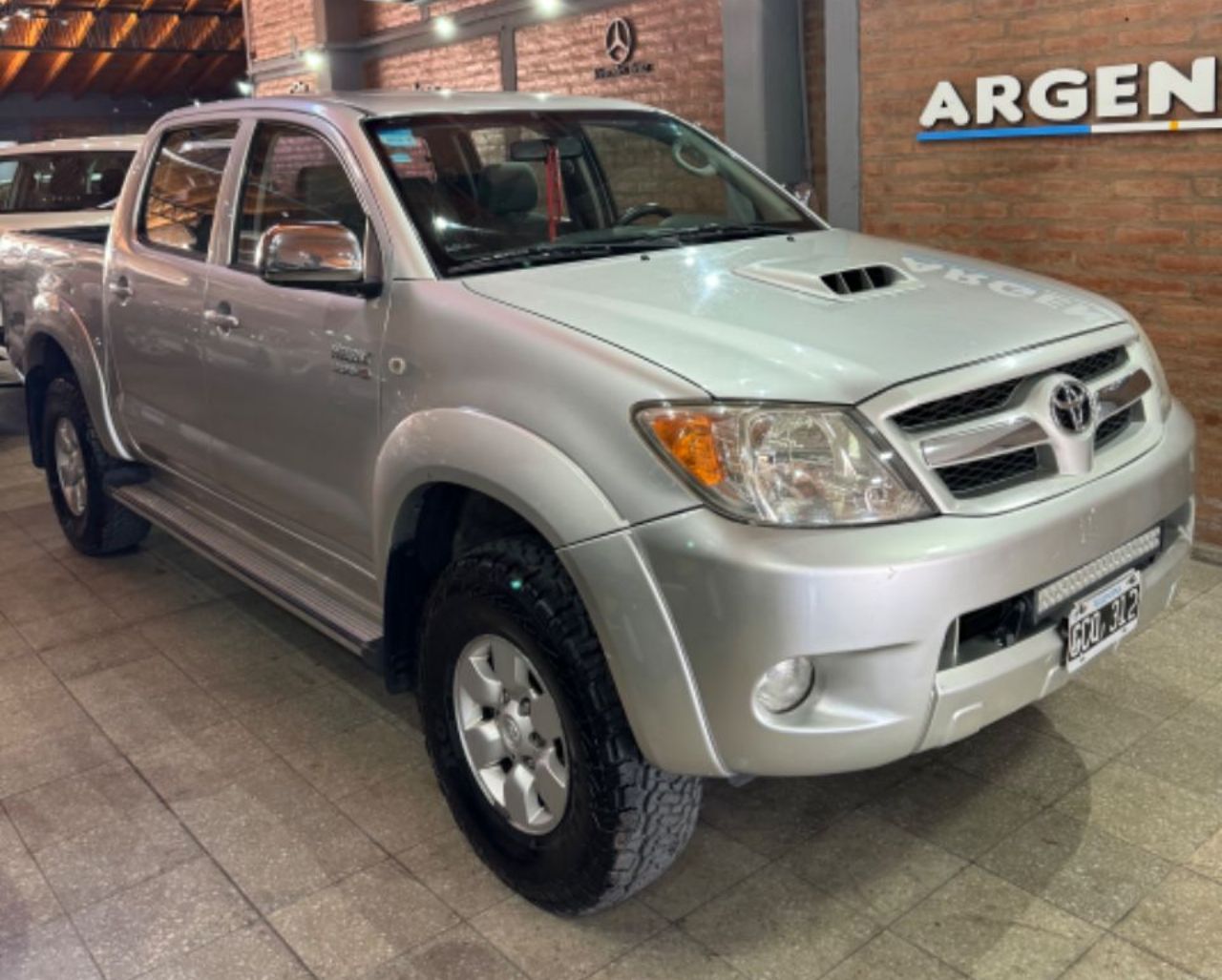 Toyota Hilux Usada en San Juan, deRuedas