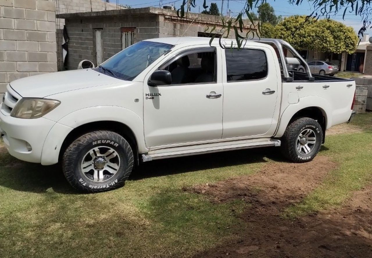 Toyota Hilux Usada en Córdoba, deRuedas