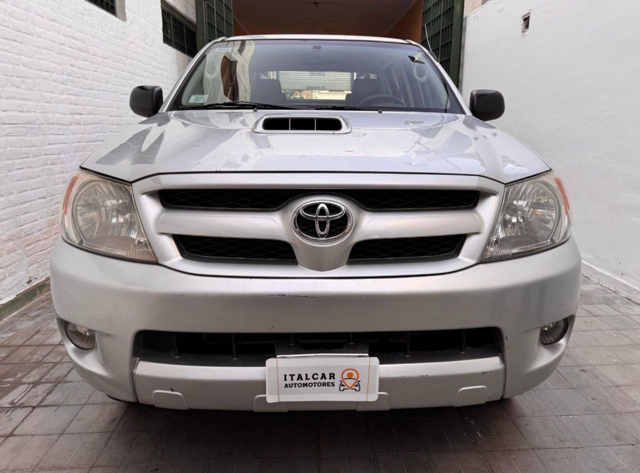 Toyota Hilux Usada en Mendoza, deRuedas