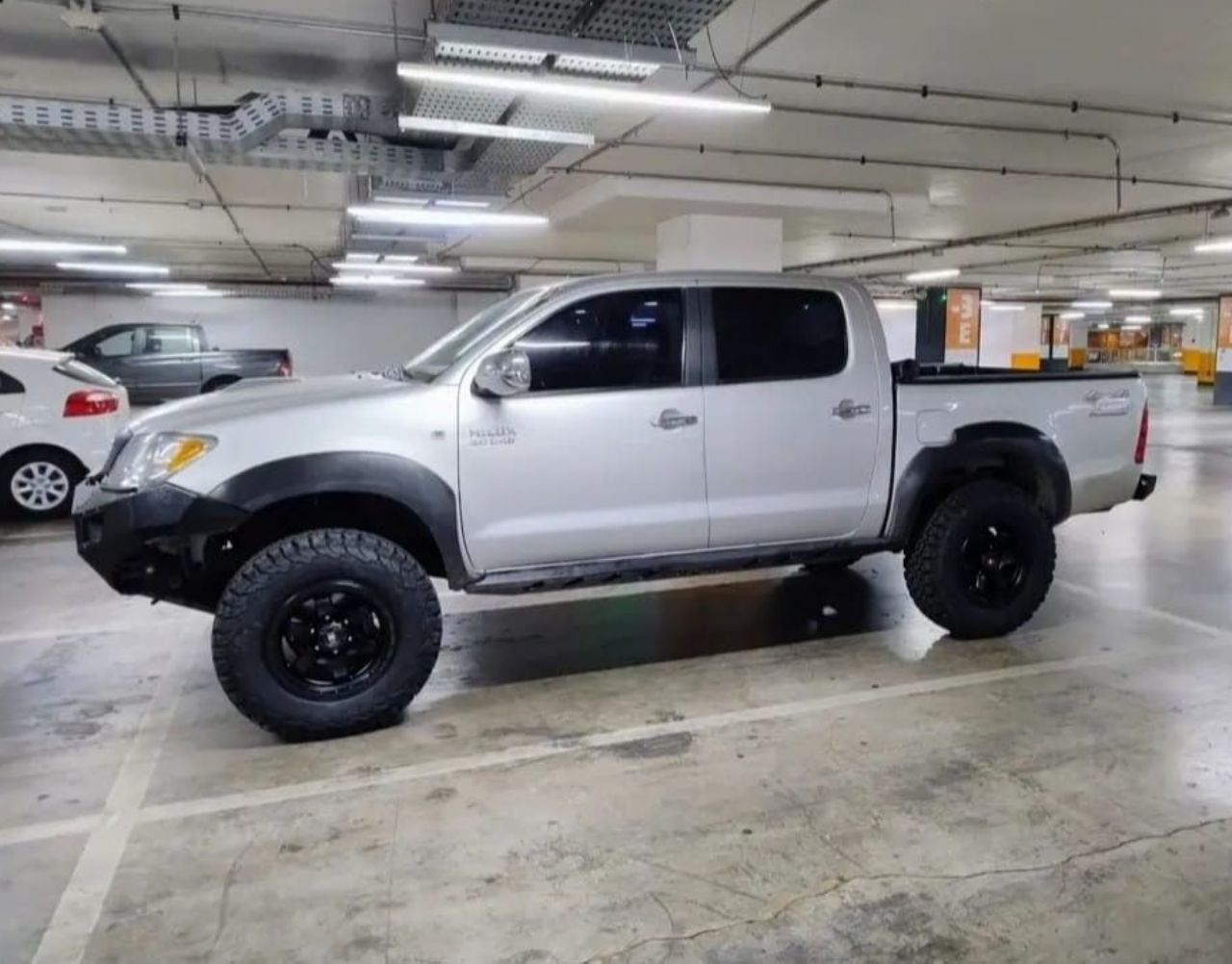 Toyota Hilux Usada en San Juan, deRuedas