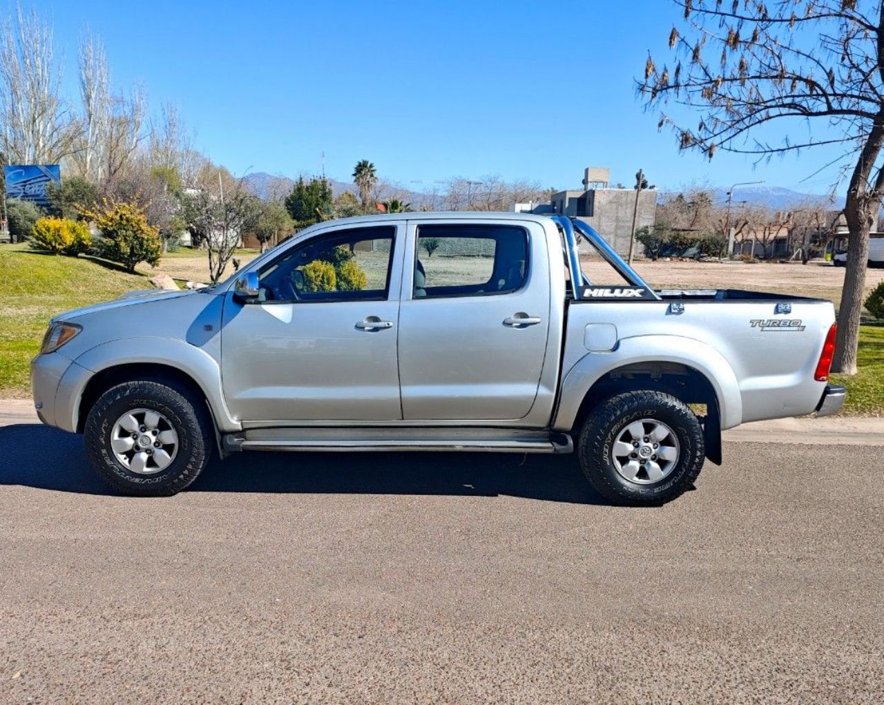 Toyota Hilux Usada en Mendoza, deRuedas