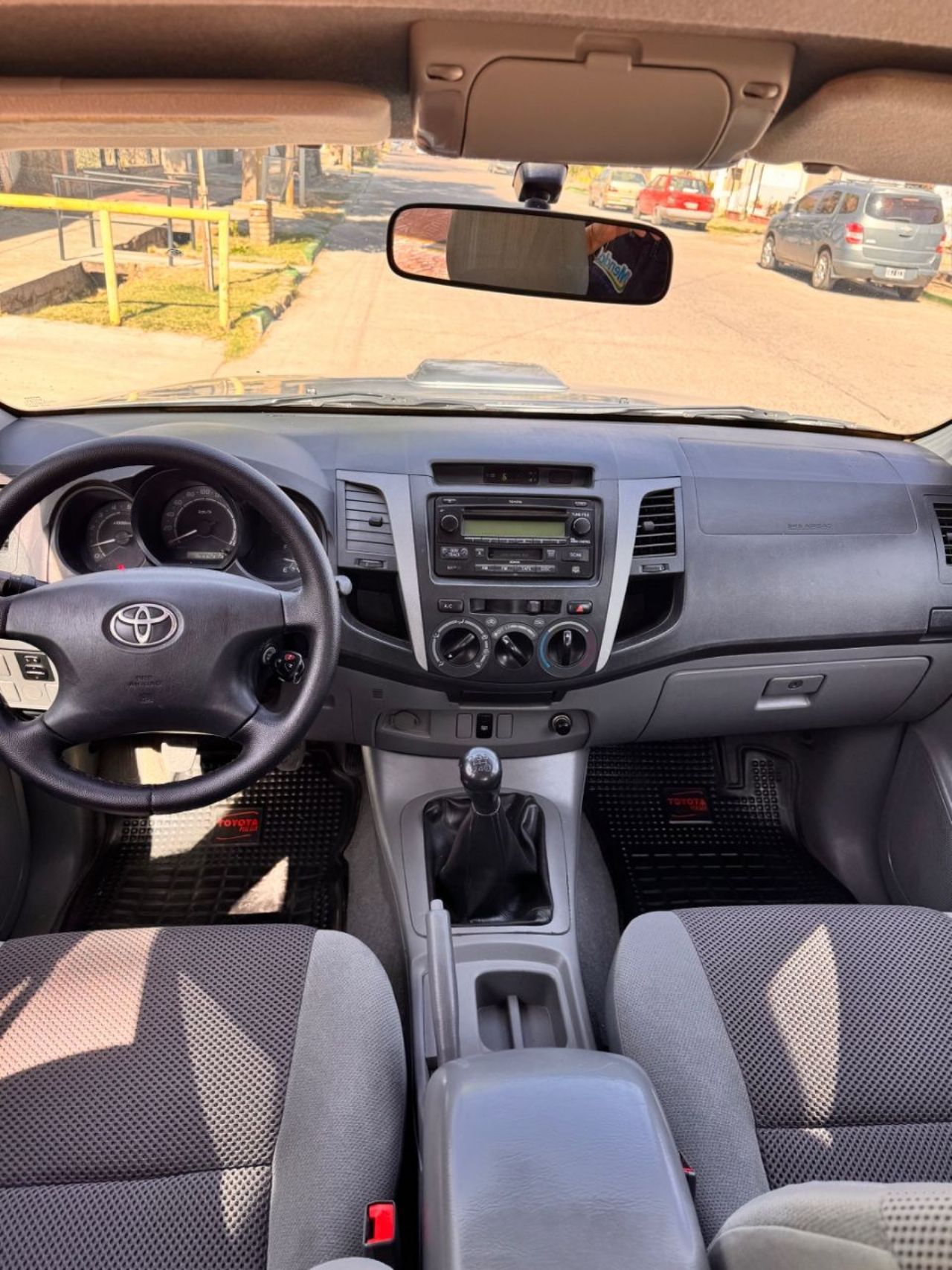 Toyota Hilux Usada en Mendoza, deRuedas