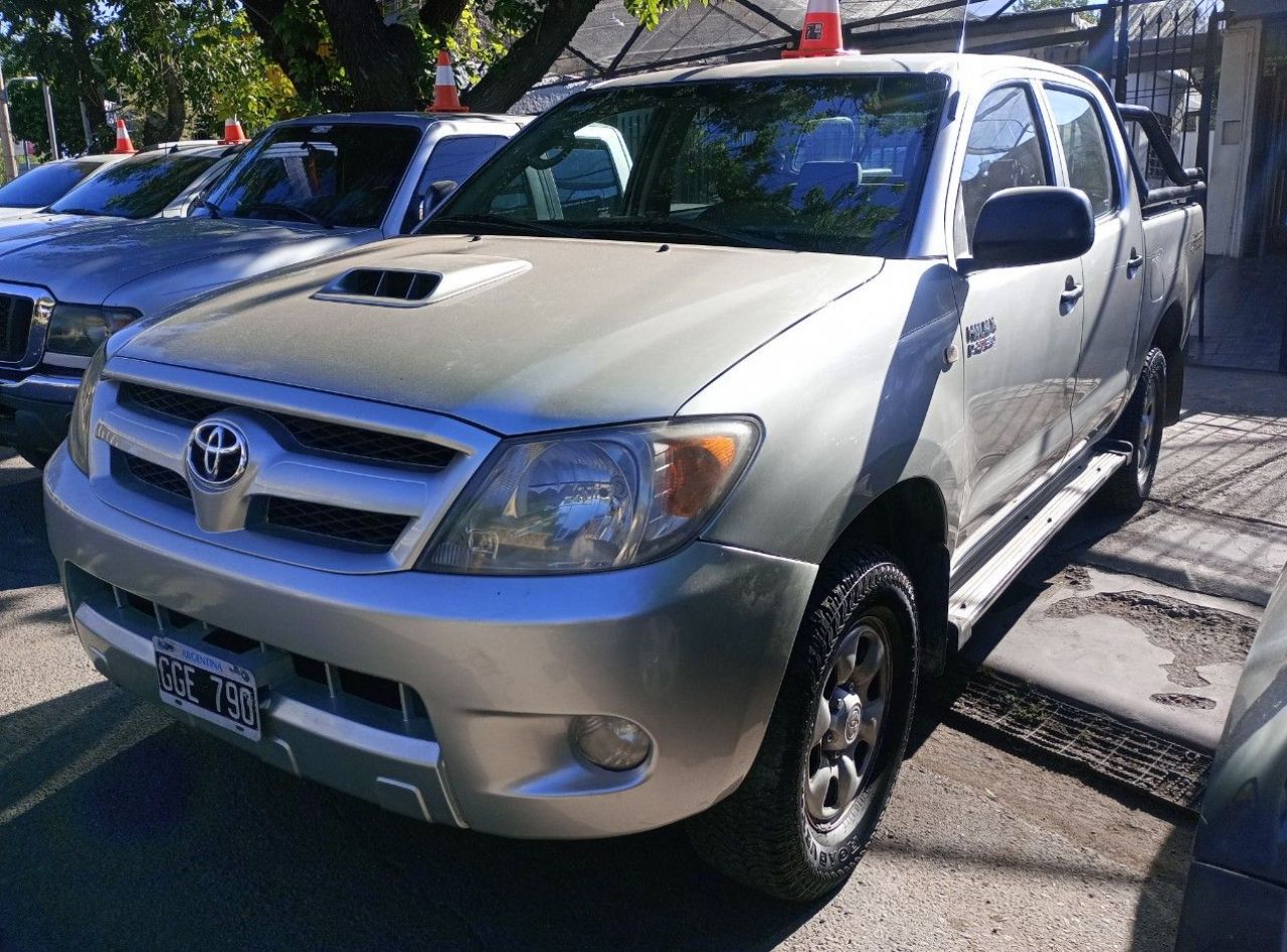 Toyota Hilux Usada en Mendoza, deRuedas