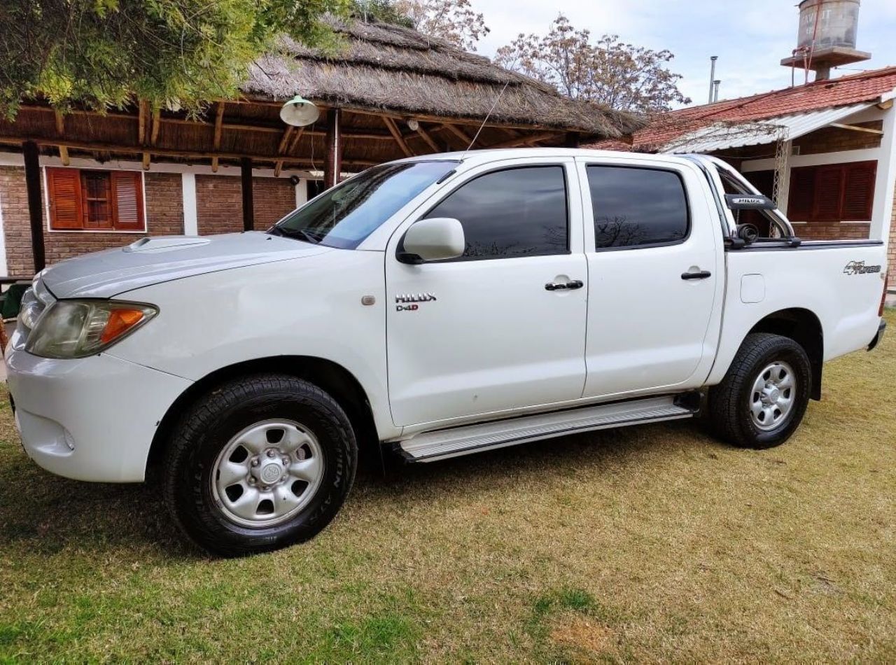 Toyota Hilux Usada en Mendoza, deRuedas