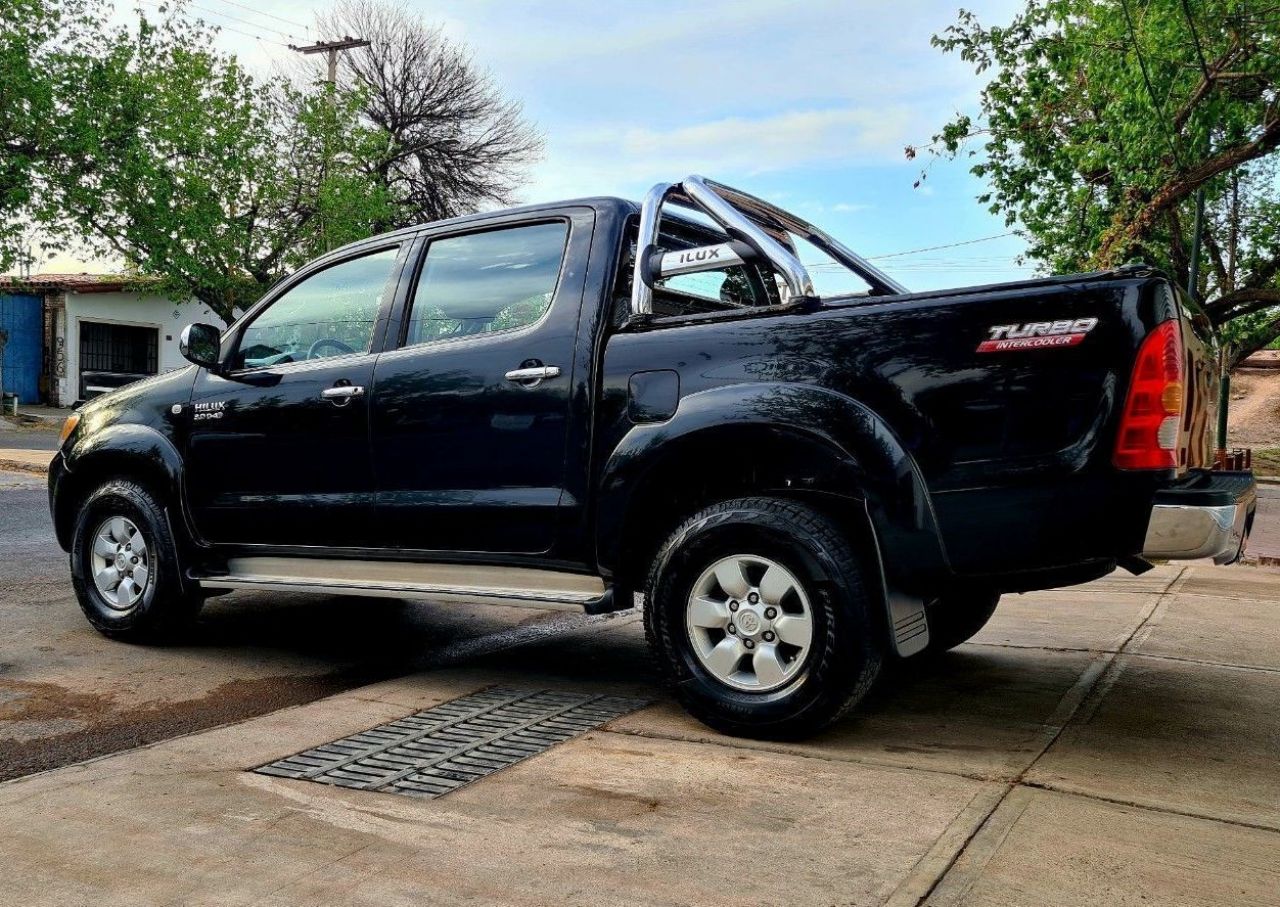 Toyota Hilux Usada en Mendoza, deRuedas