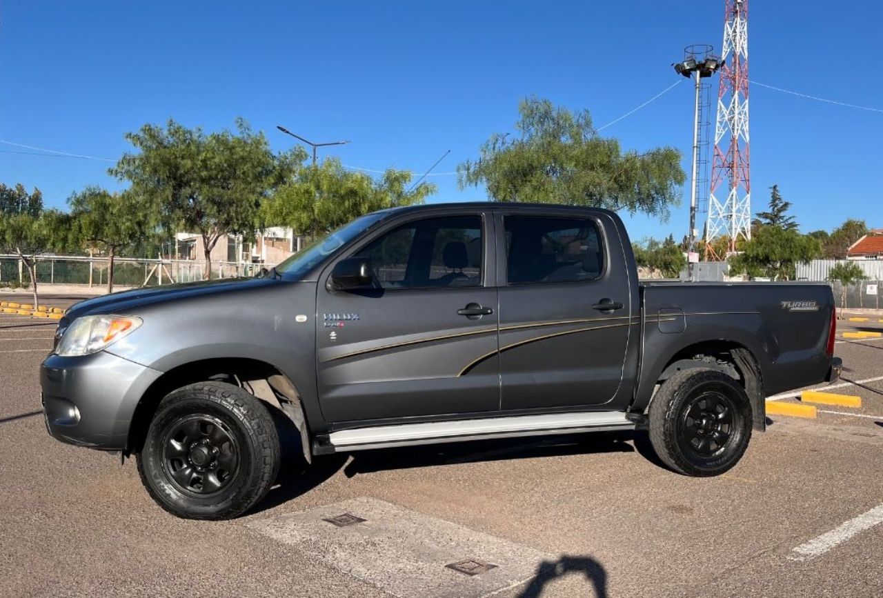 Toyota Hilux Usada en Mendoza, deRuedas