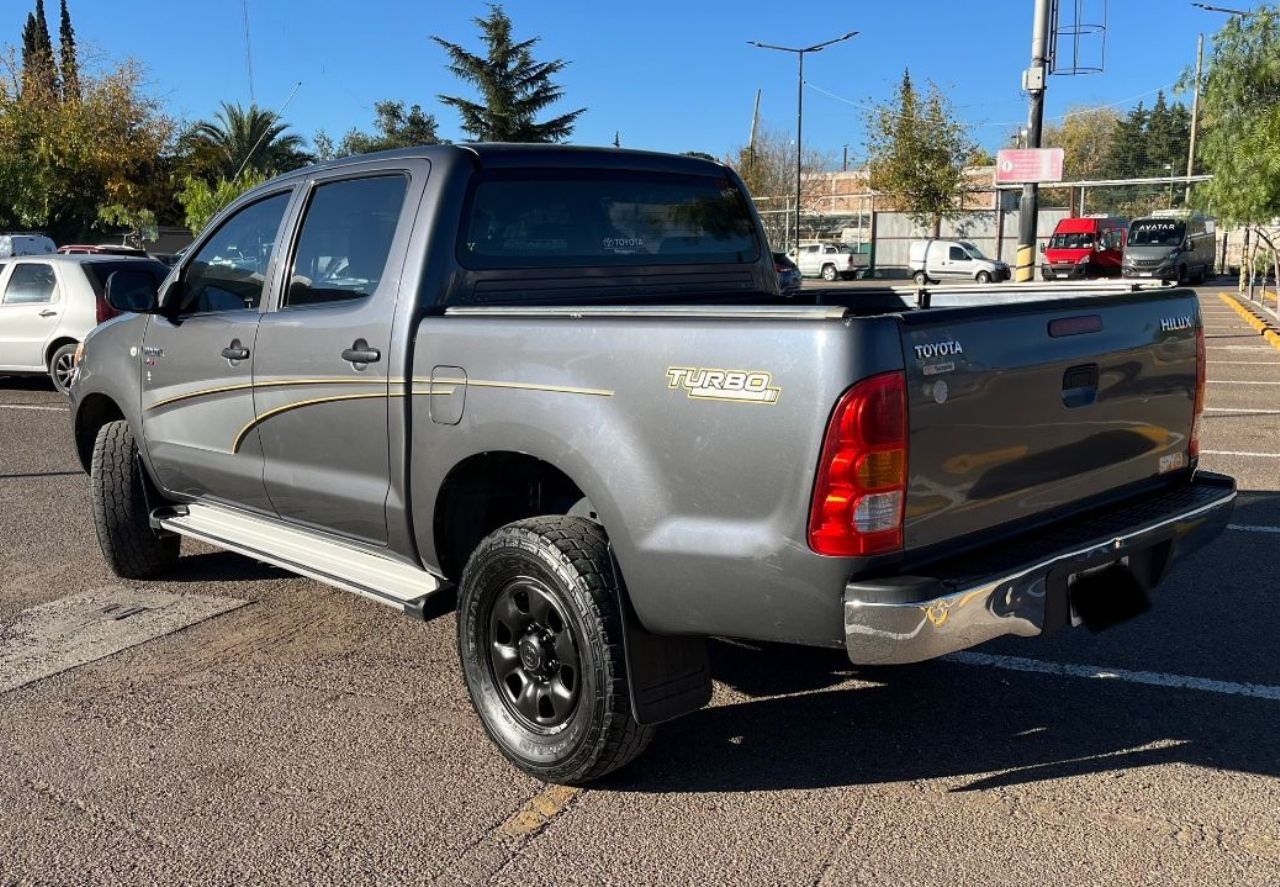 Toyota Hilux Usada en Mendoza, deRuedas