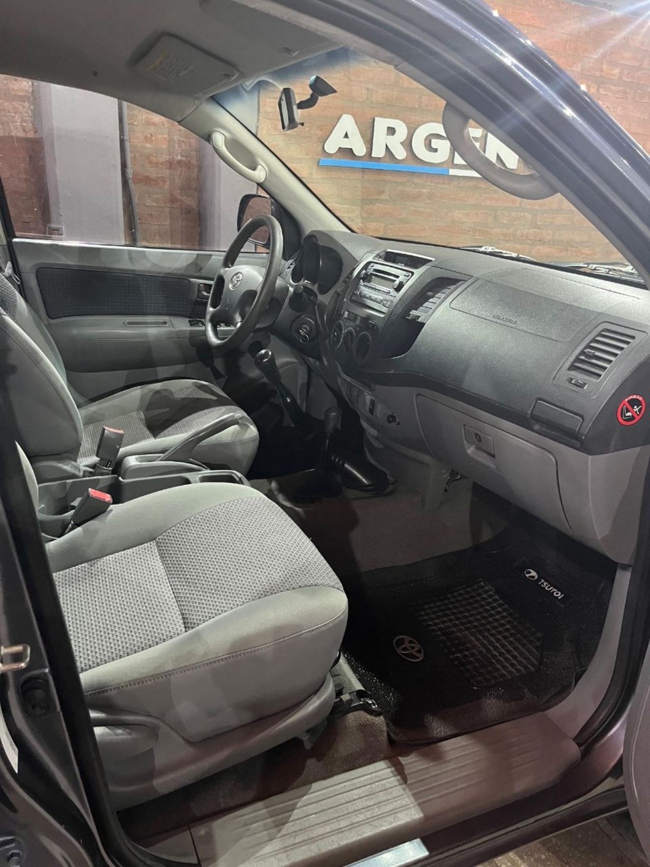 Toyota Hilux Usada Financiado en San Juan, deRuedas