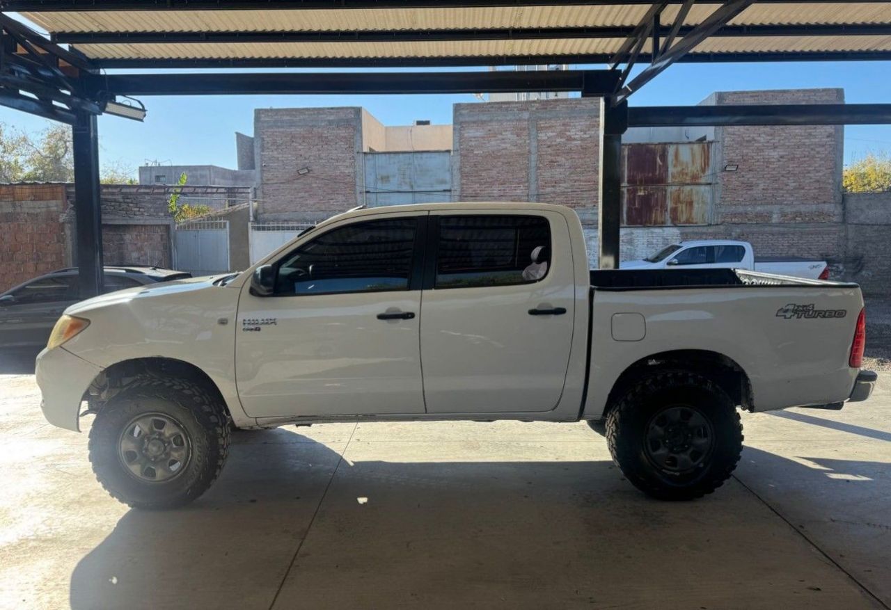 Toyota Hilux Usada Financiado en San Juan, deRuedas