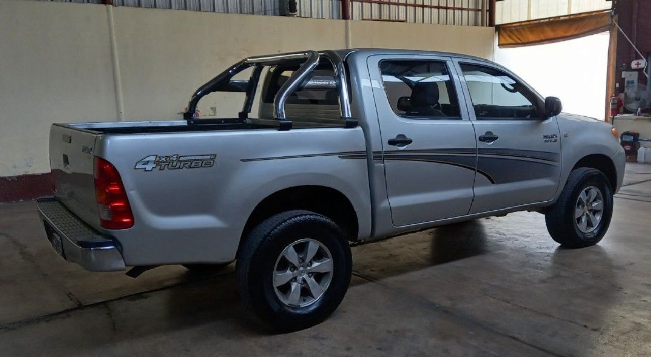 Toyota Hilux Usada en Mendoza, deRuedas