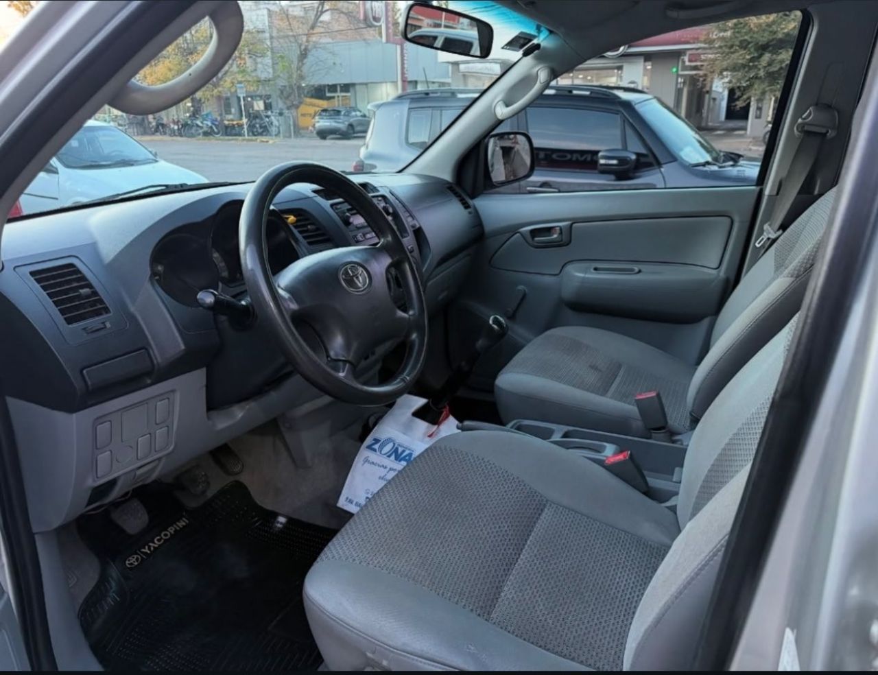 Toyota Hilux Usada en Mendoza, deRuedas