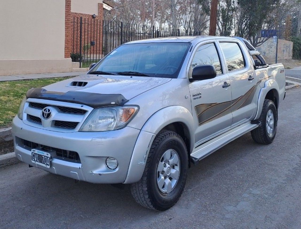 Toyota Hilux Usada en Mendoza, deRuedas