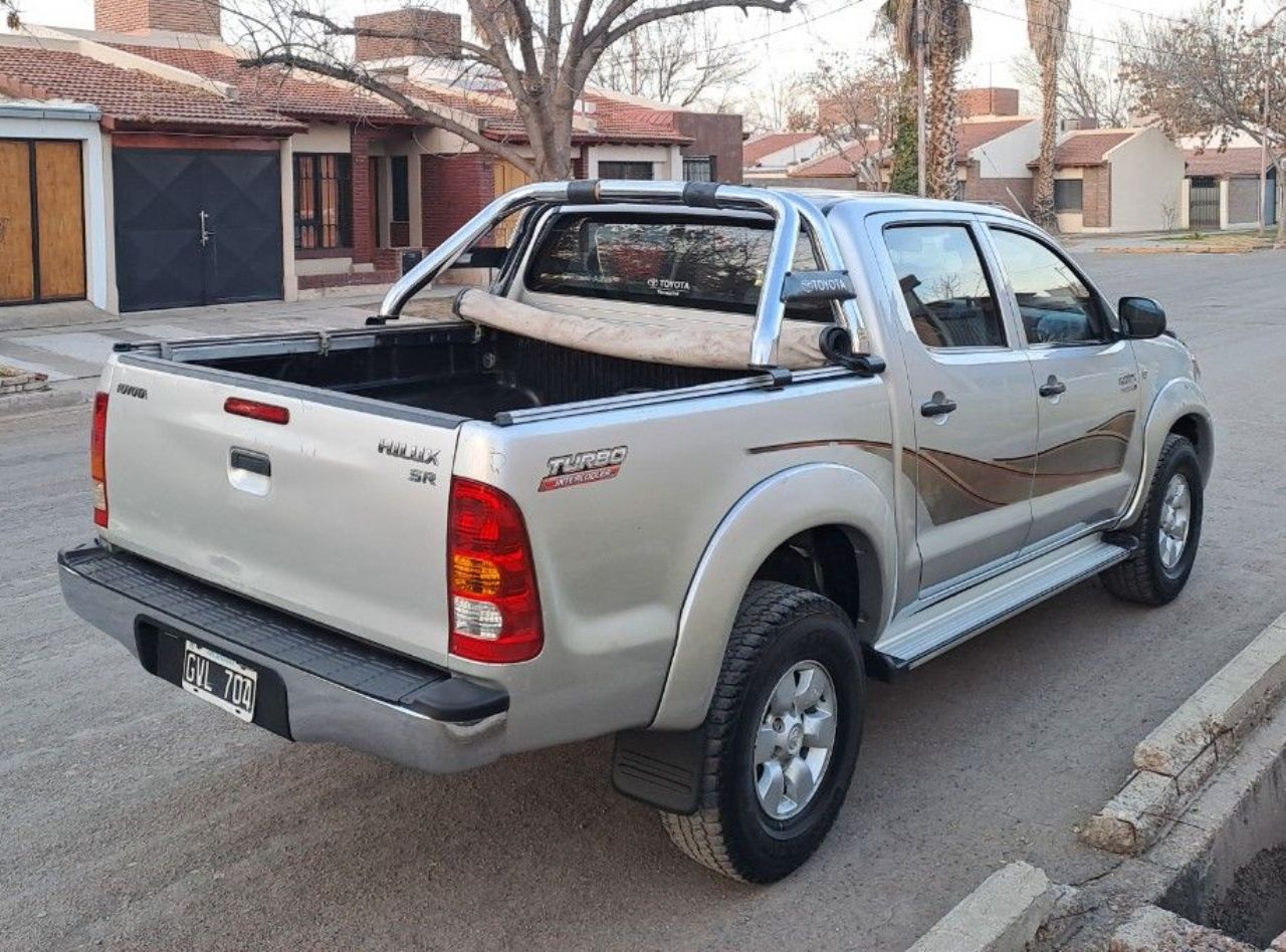 Toyota Hilux Usada en Mendoza, deRuedas