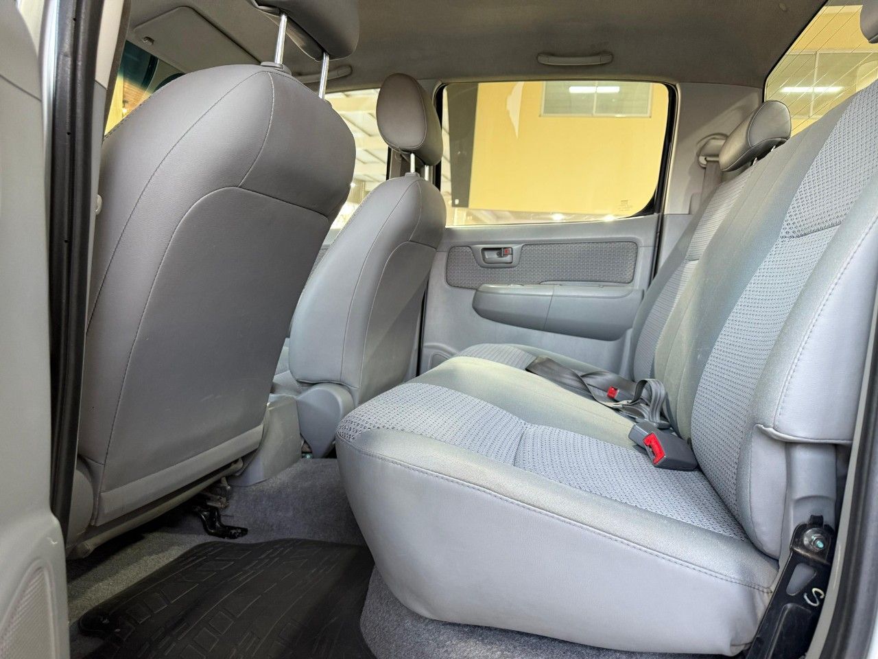 Toyota Hilux Usada en San Juan, deRuedas