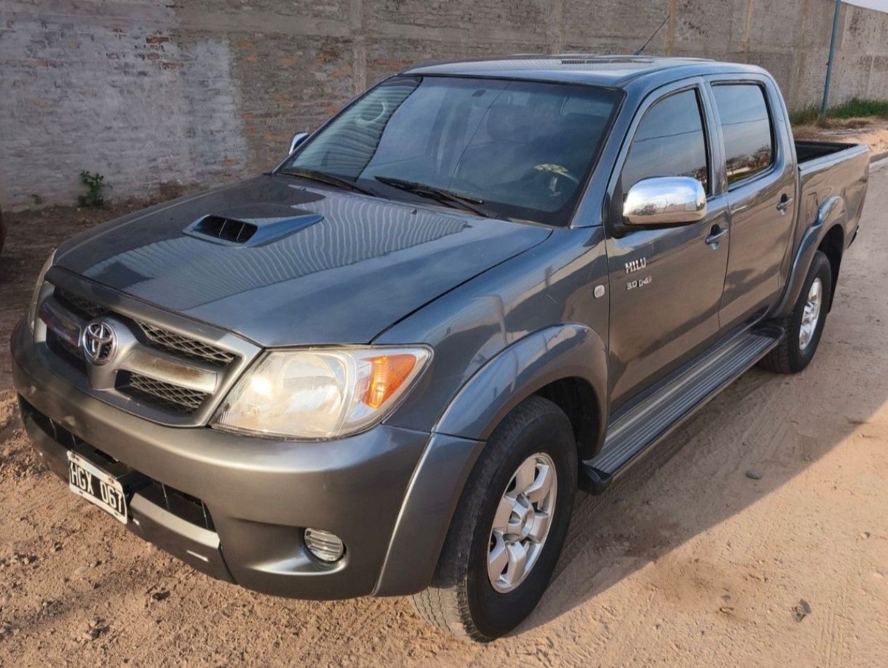 Toyota Hilux Usada en Mendoza, deRuedas