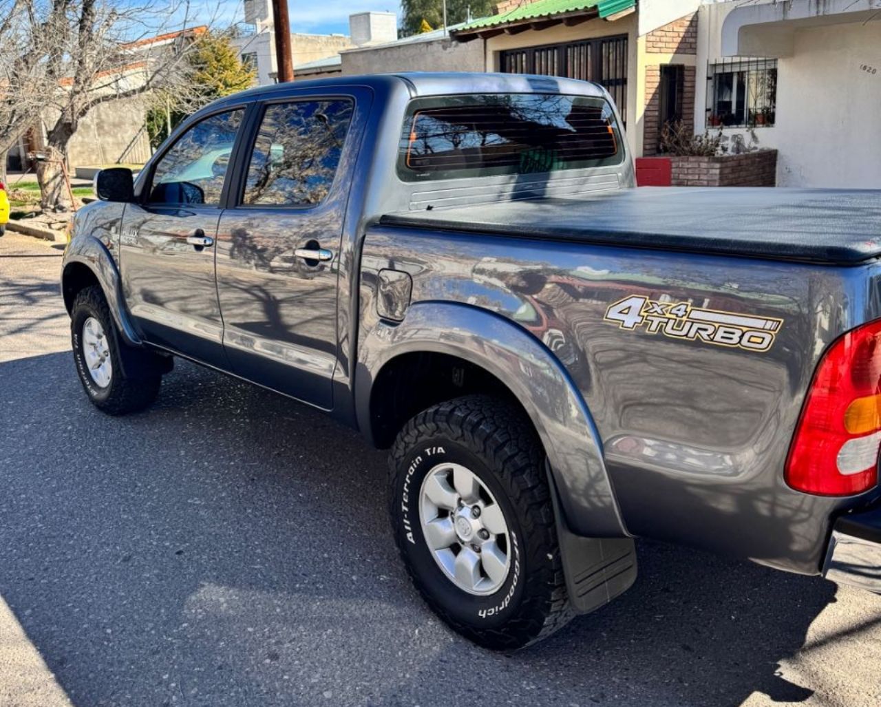 Toyota Hilux Usada en Mendoza, deRuedas