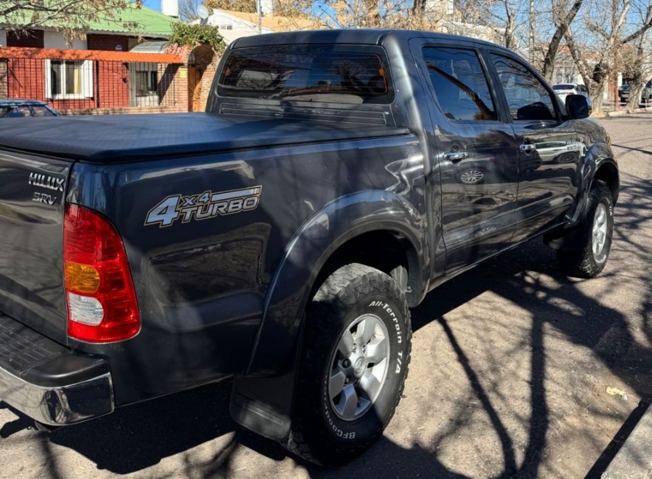 Toyota Hilux Usada en Mendoza, deRuedas