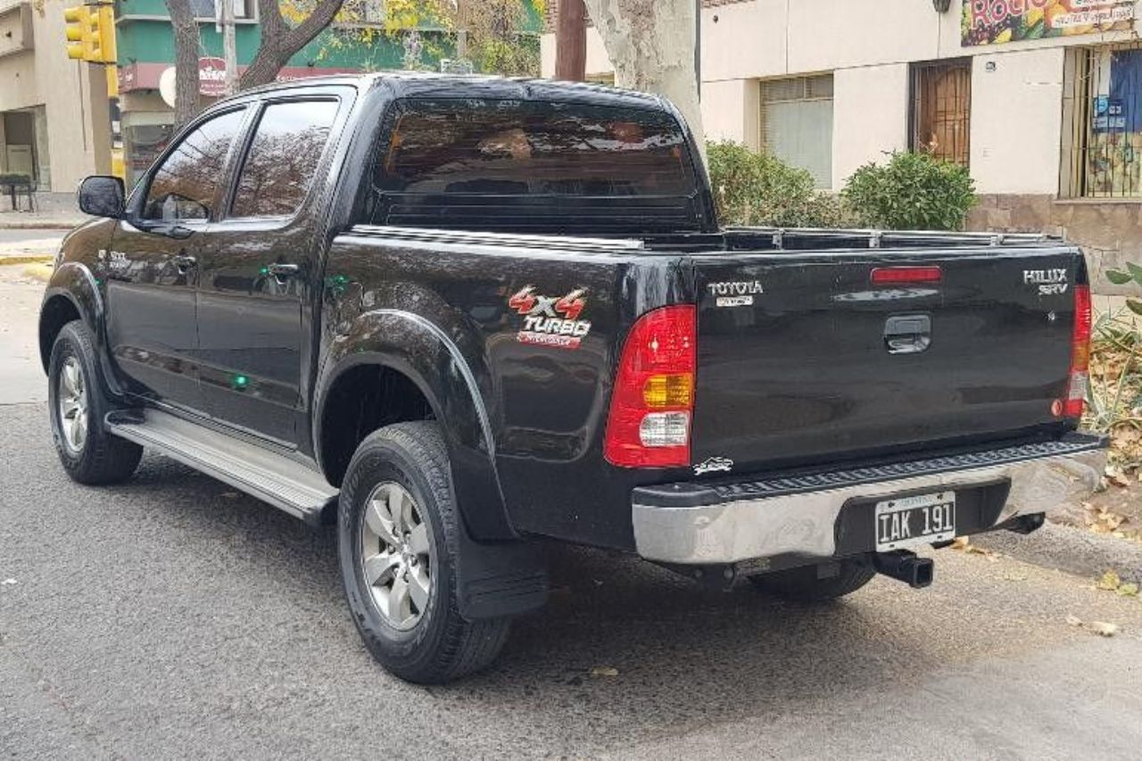 Toyota Hilux Usada en Mendoza, deRuedas