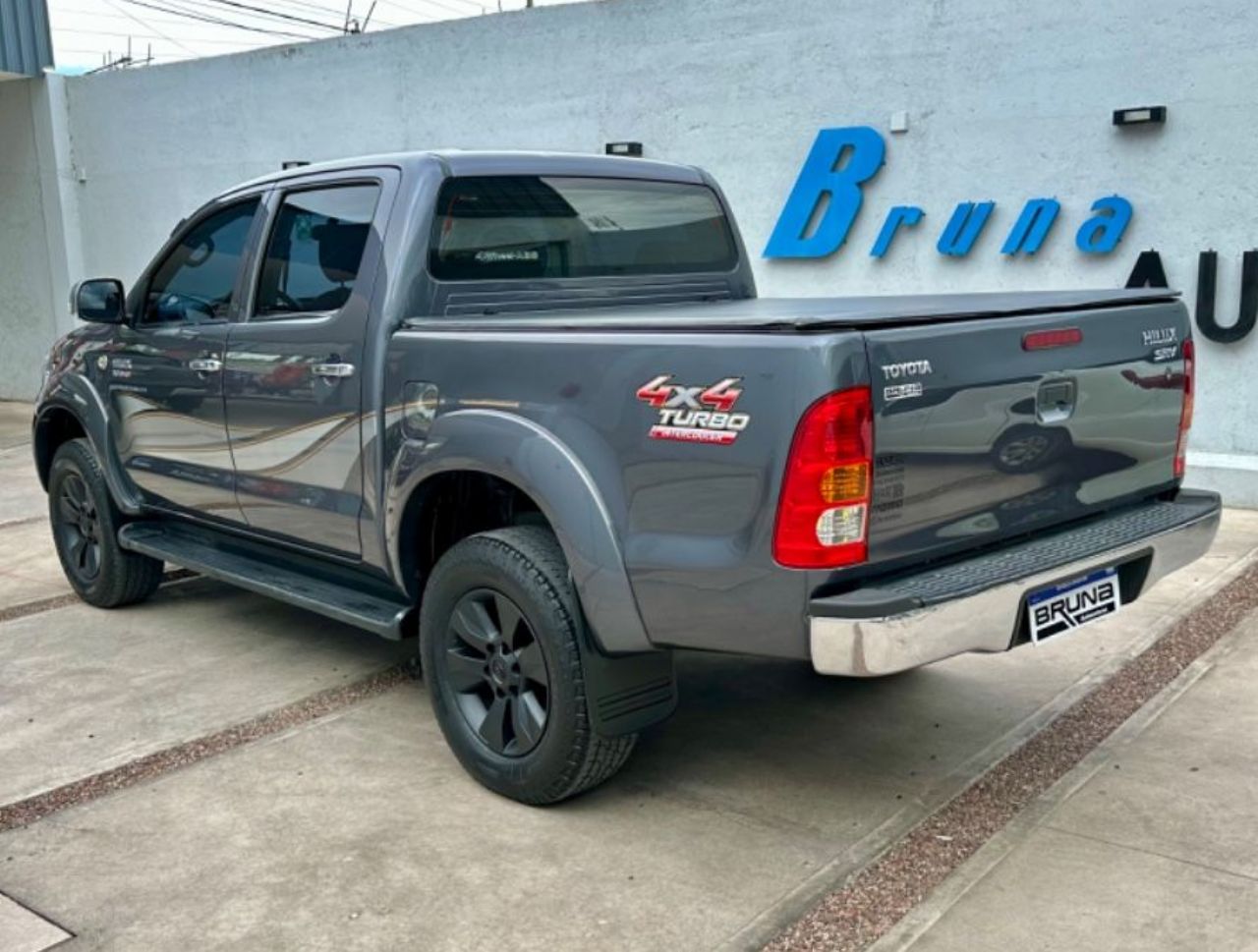 Toyota Hilux Usada en Mendoza, deRuedas
