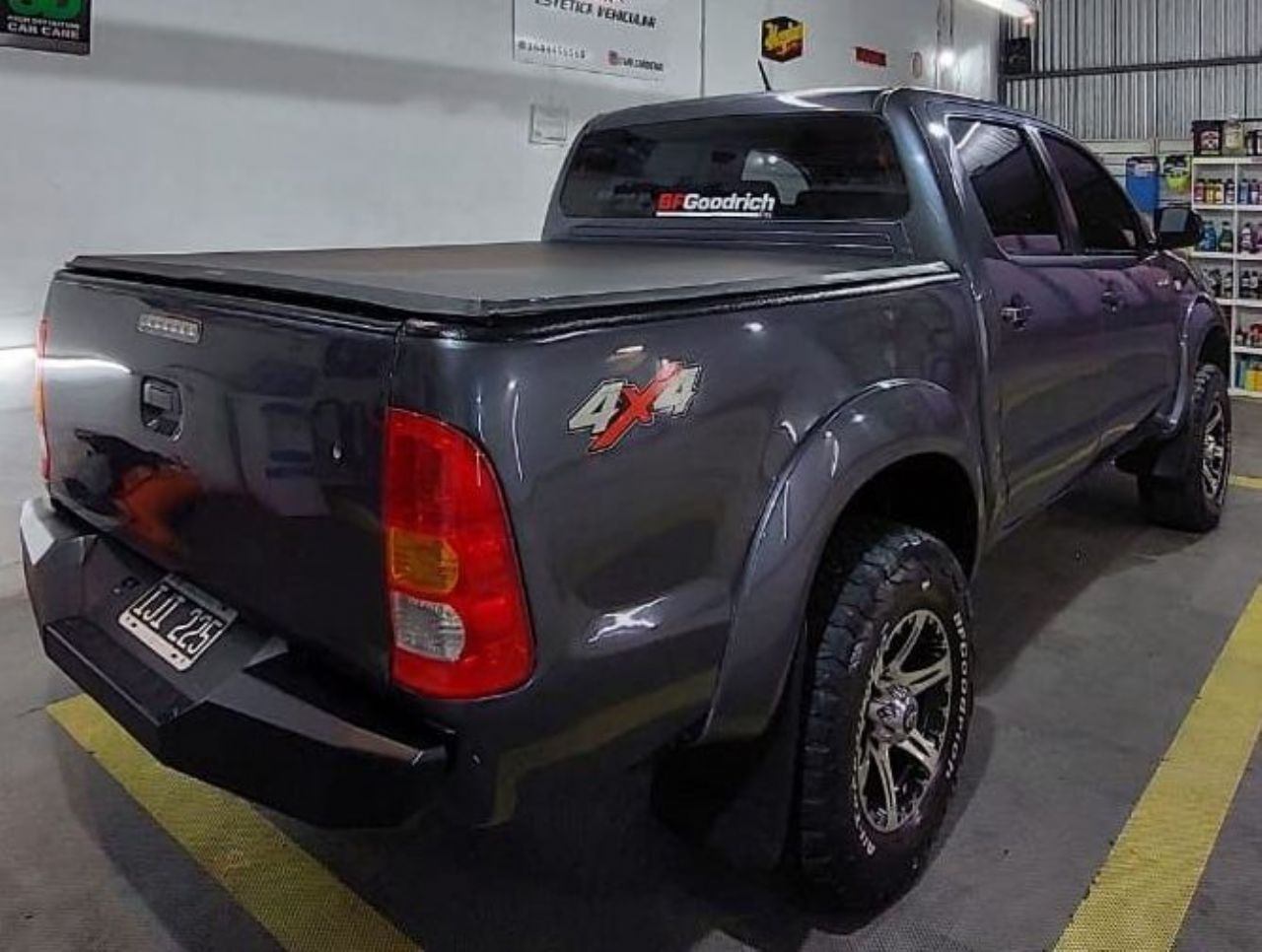 Toyota Hilux Usada en San Juan, deRuedas