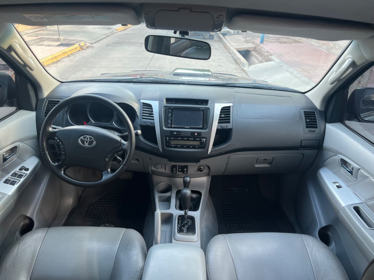 Toyota Hilux Usada en Mendoza, deRuedas