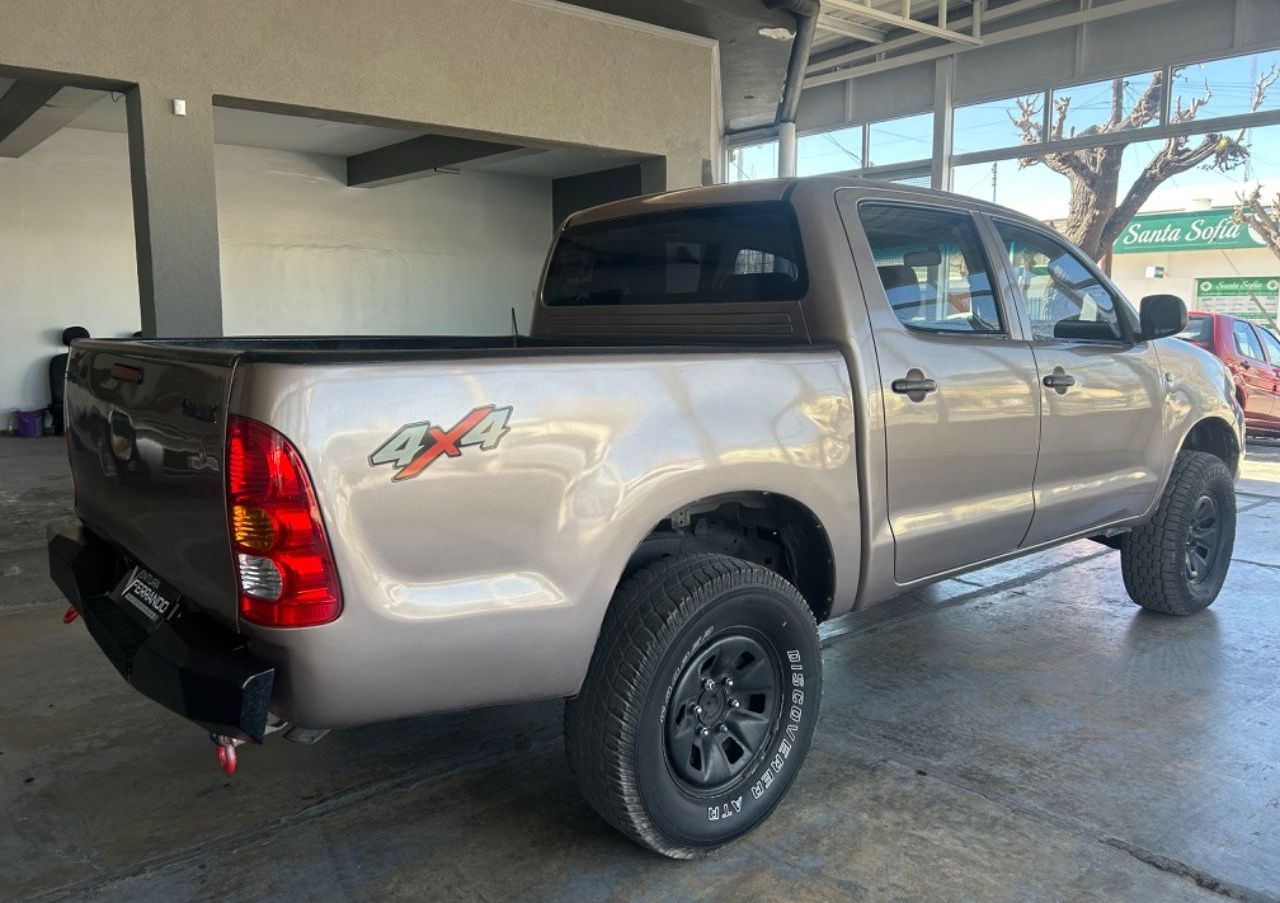 Toyota Hilux Usada Financiado en Mendoza, deRuedas