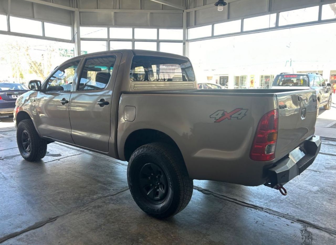 Toyota Hilux Usada Financiado en Mendoza, deRuedas