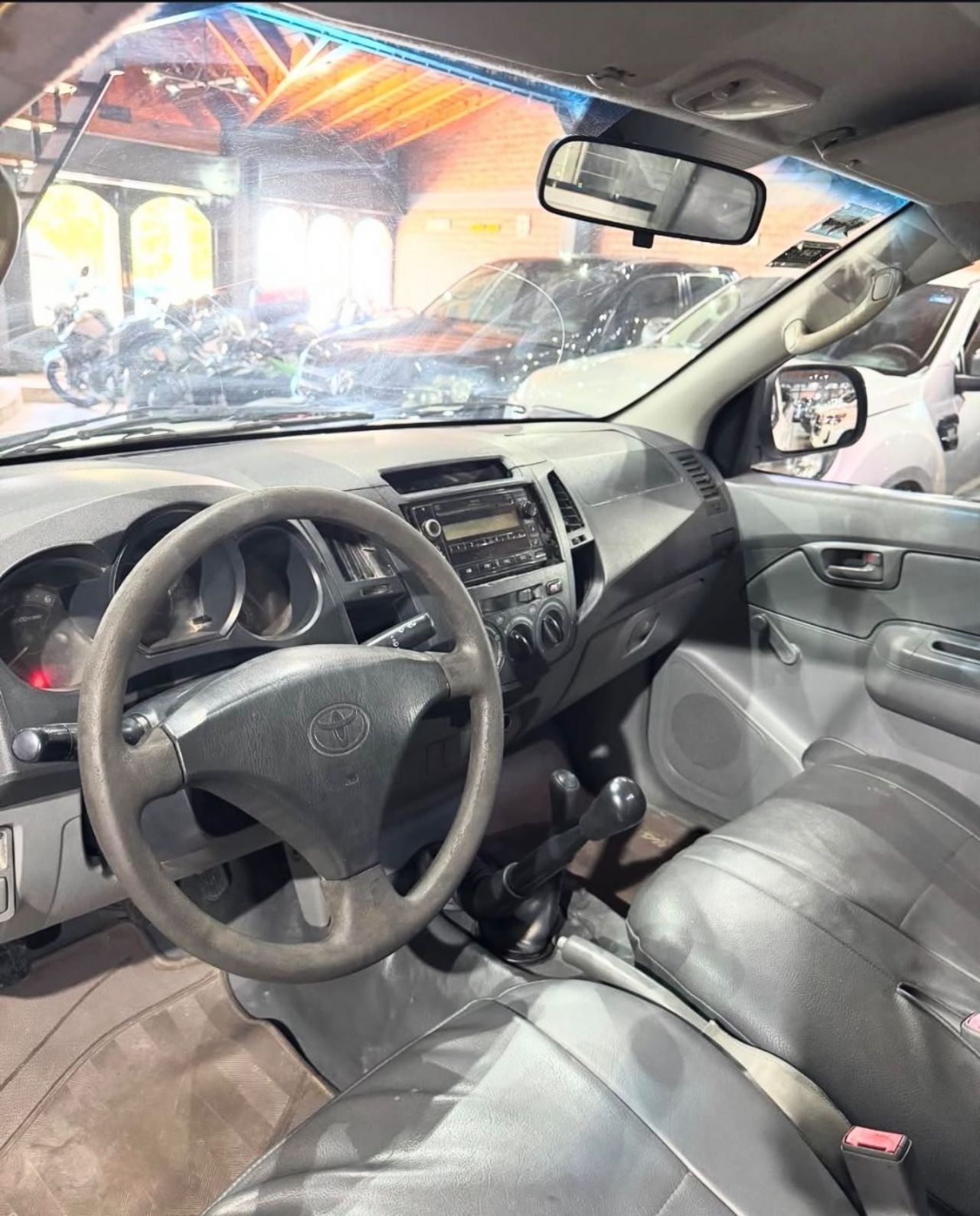 Toyota Hilux Usada en San Juan, deRuedas